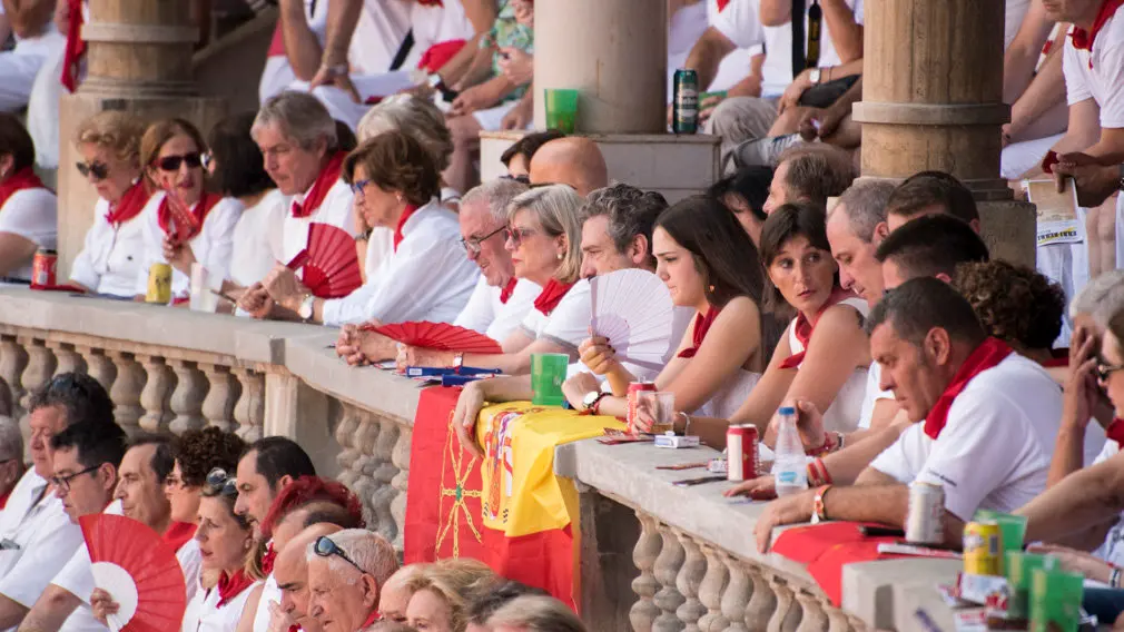 Primera corrida de Sanfermines con toros de Miura para Rafaelillo, Rubén Pinar y Pepe Moral. MIGUEL SANTIAGO13