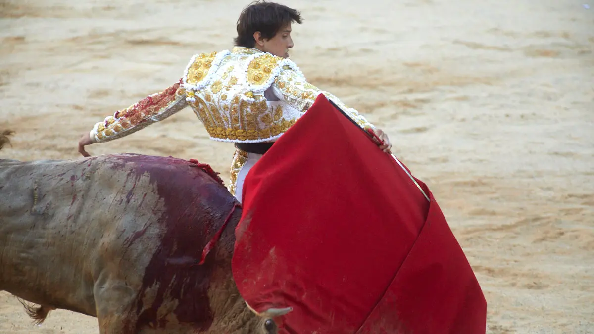 Primera corrida de la Feria del Toro de San Fermín 2022 con toros de Núñez del Cuvillo para Morante de la Puebla, El Juli y Roca Rey y un toro de El Capea para Hermoso de Mendoza en la celebración del centenario del coso pamplonés. IÑIGO ALZUGARAY