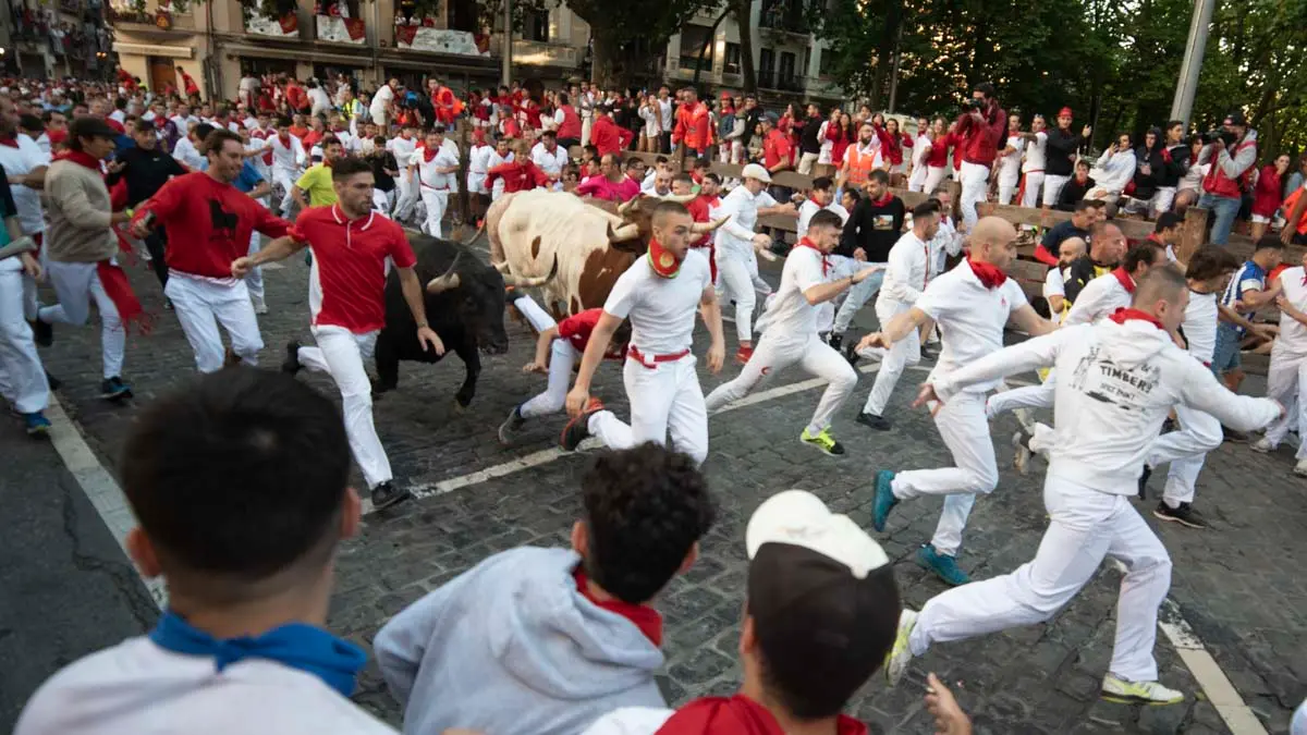 Encierro a la altura de telefónica el día 8 de Julio en San Fermín 2022. IRAITZ IRIARTE.