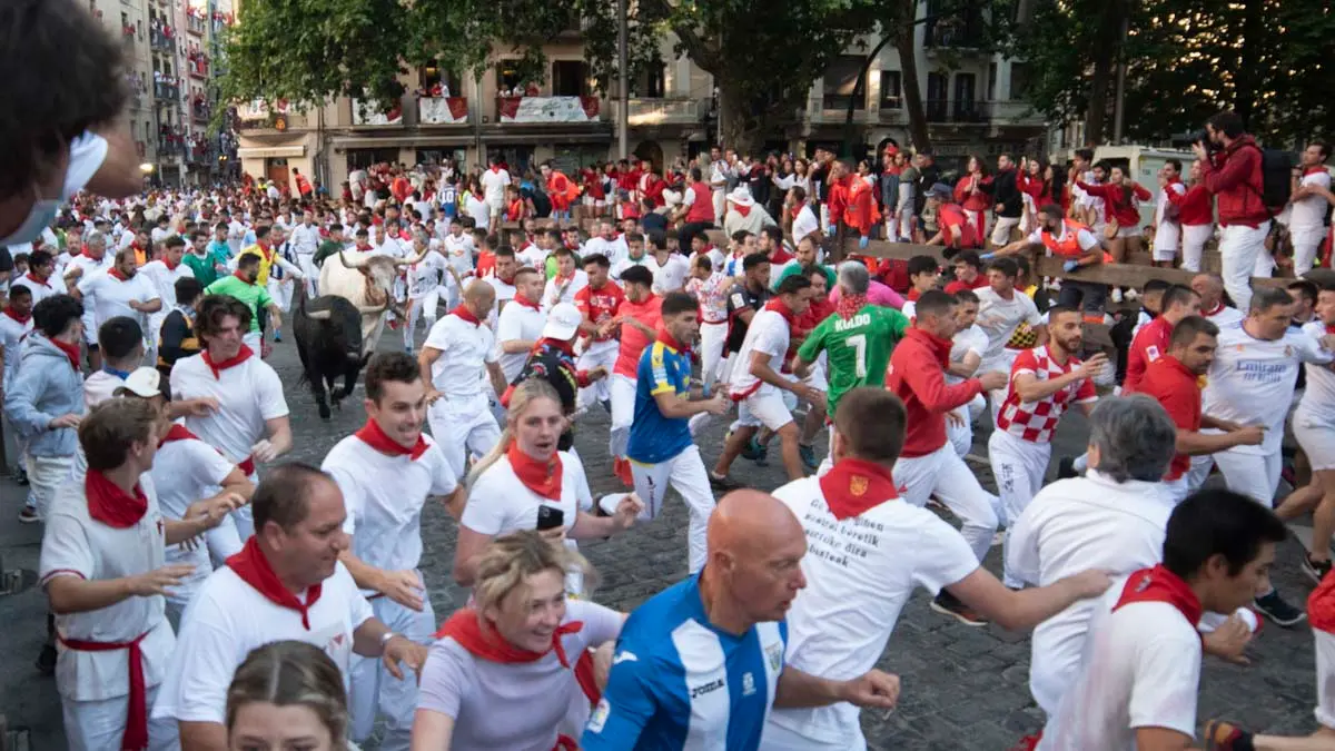 Encierro a la altura de telefónica el día 8 de Julio en San Fermín 2022. IRAITZ IRIARTE.